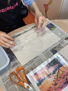Création d'un bas relief en plâtre